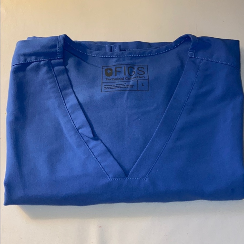 FIGS scrub top